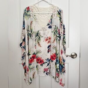 American Eagle Outfitters Floral Kimono